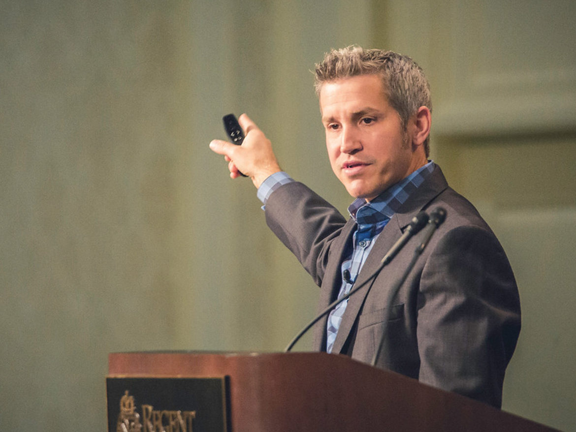 Jon Acuff speaking at ELS event in September 2017